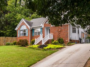 1505 Stoneybrook Dr, High Point, NC 27265