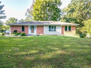 17849 Old Jamestown Rd, Florissant, MO 63034