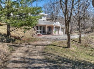 18394 Honeysuckle Rd, Council Bluffs, IA 51503