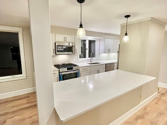 3rd image of 3 Harris Dr #1