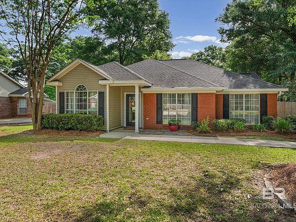 3rd image of 5201 Southern Oaks Trl