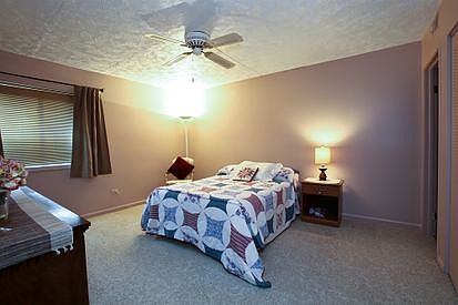 5th image of 8000 Woodglen Ln APT 104