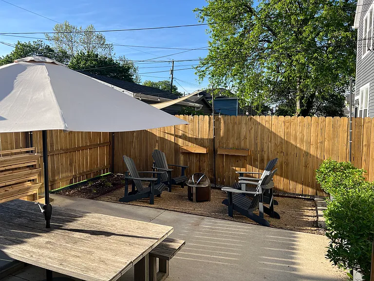 782 Bruck St — Photo 16