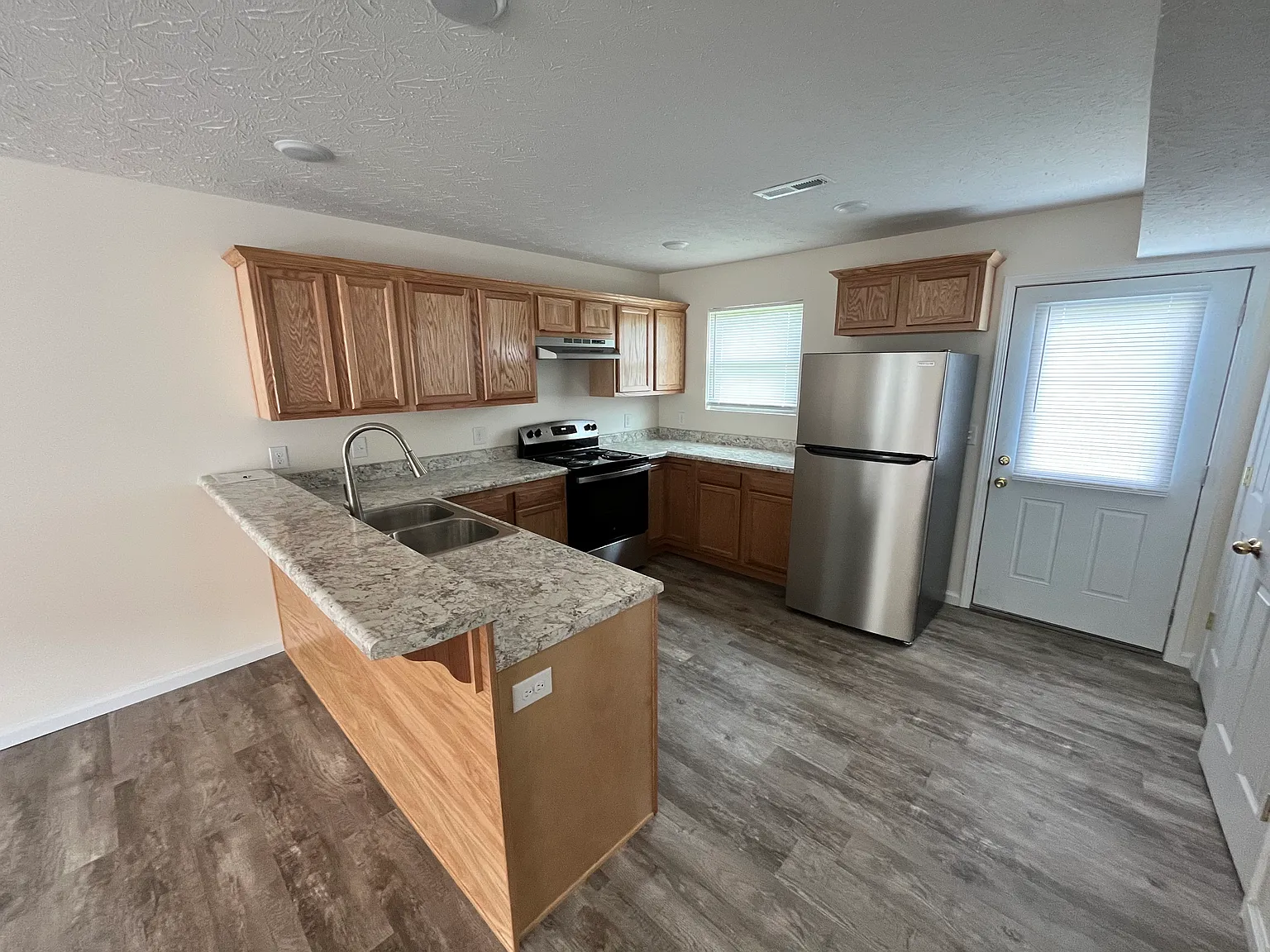 Faith Court Townhomes — Photo 3
