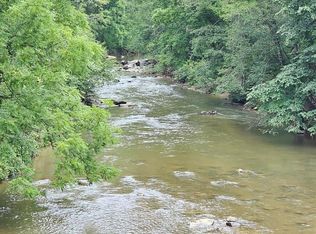 1101 Chestnut Falls Ln, Galax, VA 24333