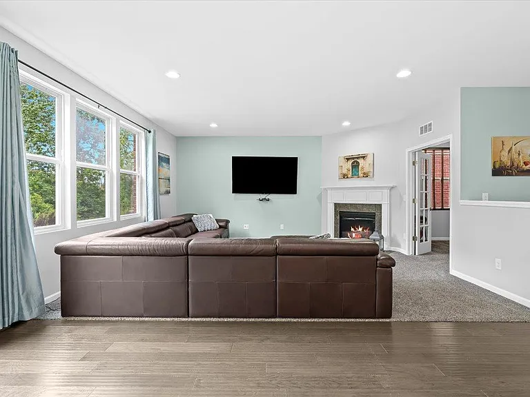49645 Hartwick Dr — Photo 12