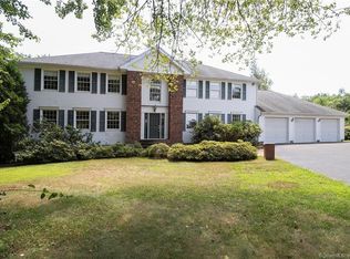27 Spencer Brook Rd, New Hartford, CT 06057