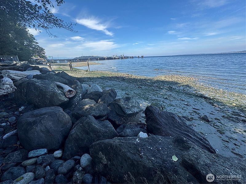 2nd image of 10016 SW Bunker Trail