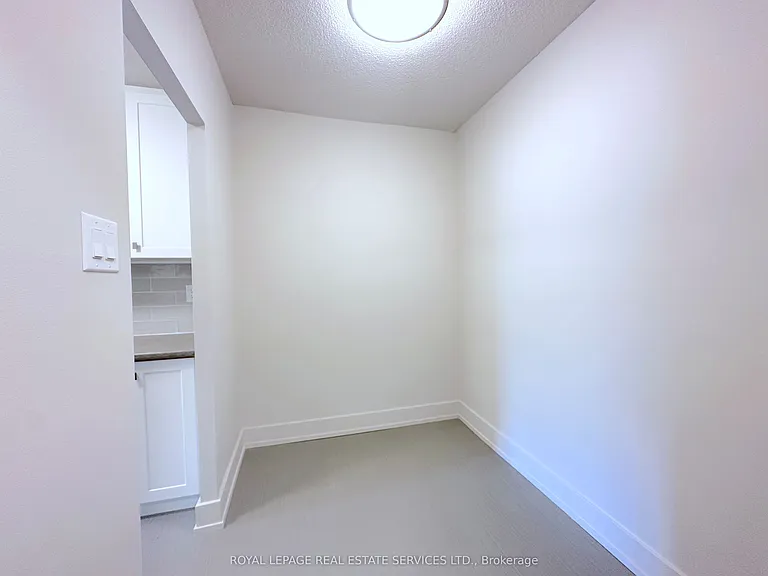 190 Clark Blvd #103 — Photo 5