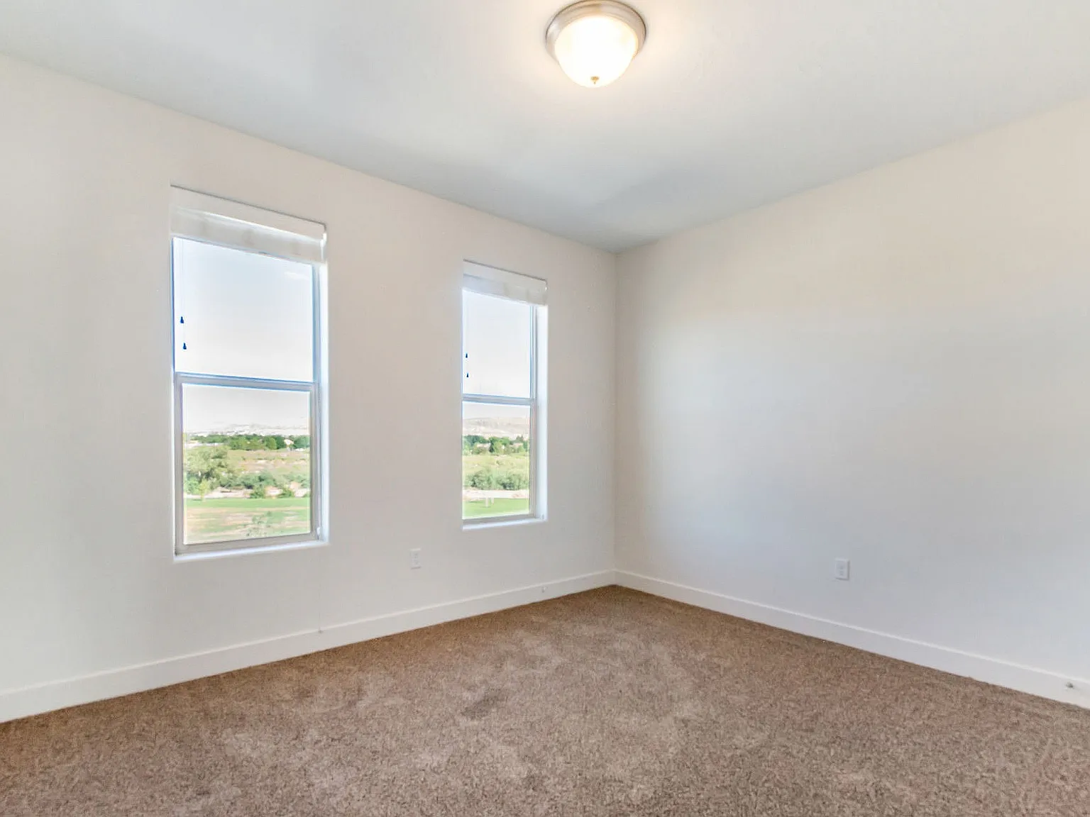 Redhawk Rentals — Photo 3