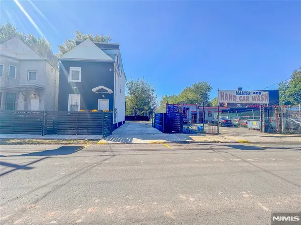413 S 16th St, Newark, NJ 07103