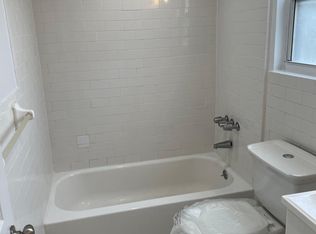 1220 Richmond Rd APT 2C, Staten Island, NY 10304