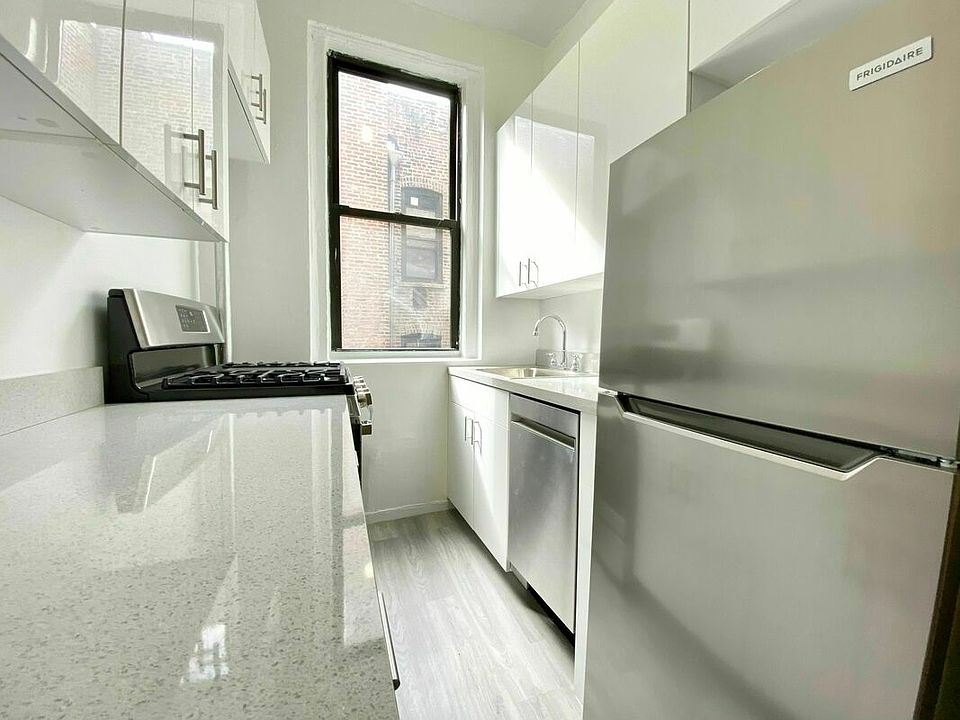 1st image of 395 Fort Washington Ave #47
