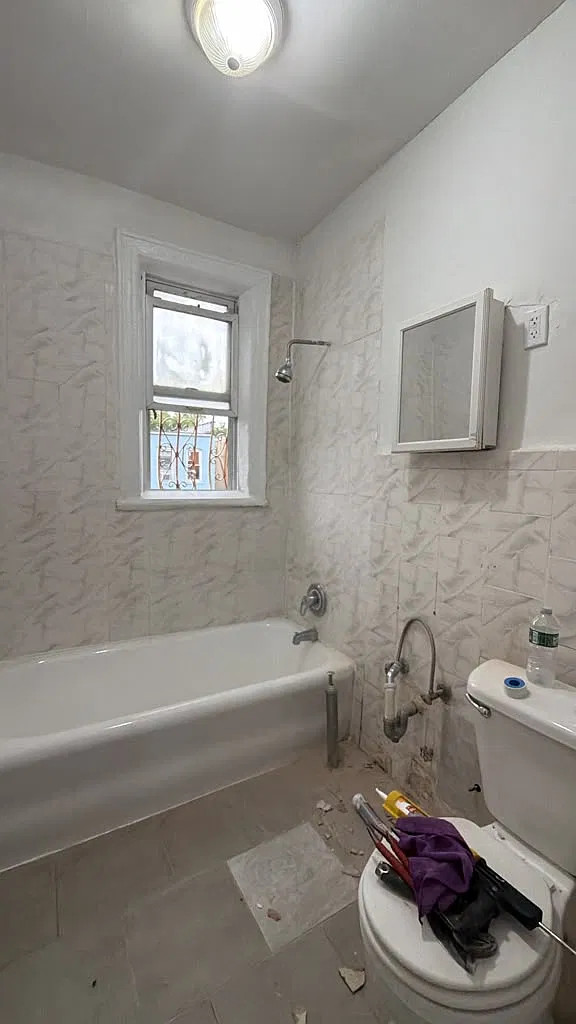 2 bed, $2,782 — Photo 2