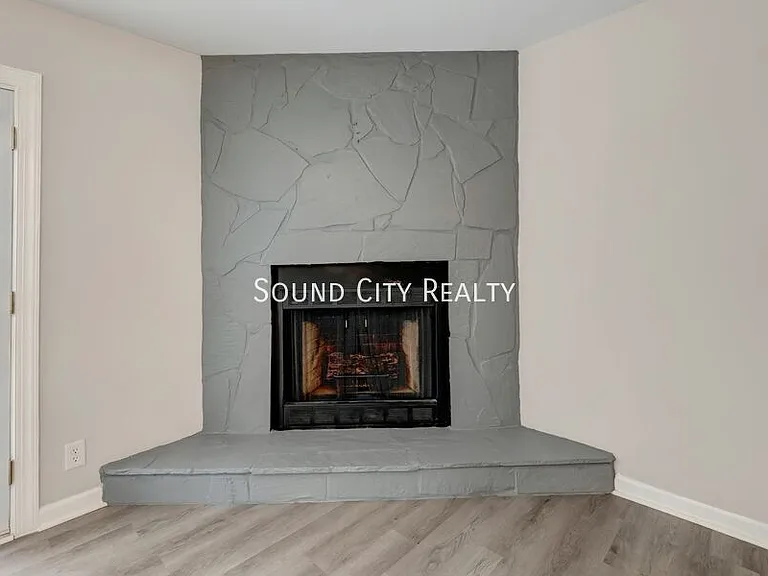 602 Alison Ct — Photo 5