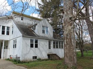 461 W Hill Rd, Vestal, NY 13850