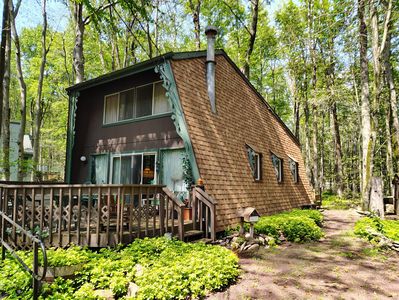 160 Sweet Briar Rd, Pocono Pines, PA, 18350