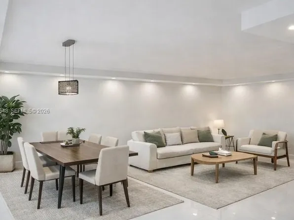 6911 Environ Blvd APT 1K, Lauderhill, FL 33319