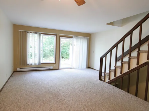 Pinebrook, 414-432 24th St E #418, Menomonie, WI 54751