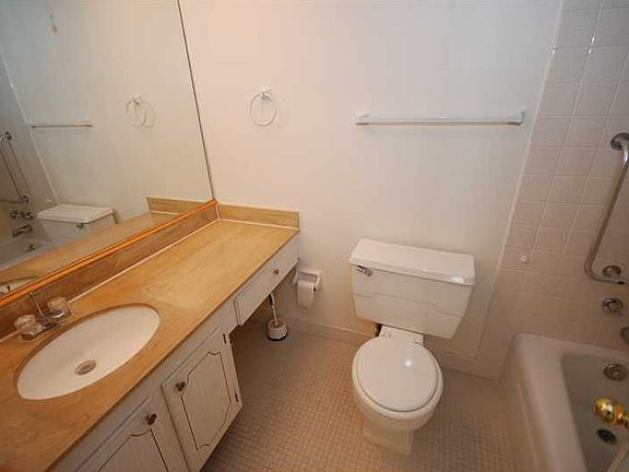 5th image of 4885 1st St NE APT 206