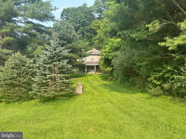 937 Wildlife Dr, Lost River, WV 26810