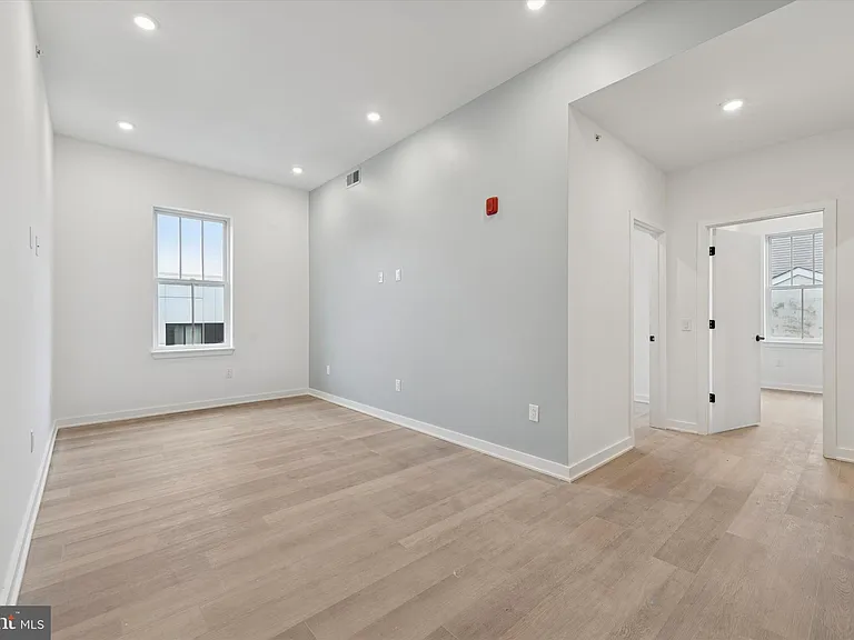 1500 Frankford Ave #302 — Photo 3