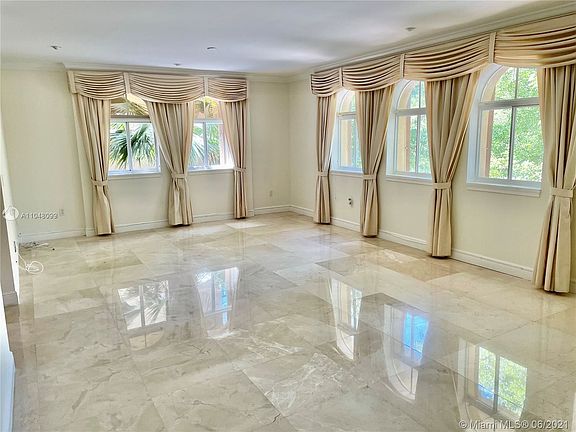 4th image of 6219 Paradise Point Dr #6219