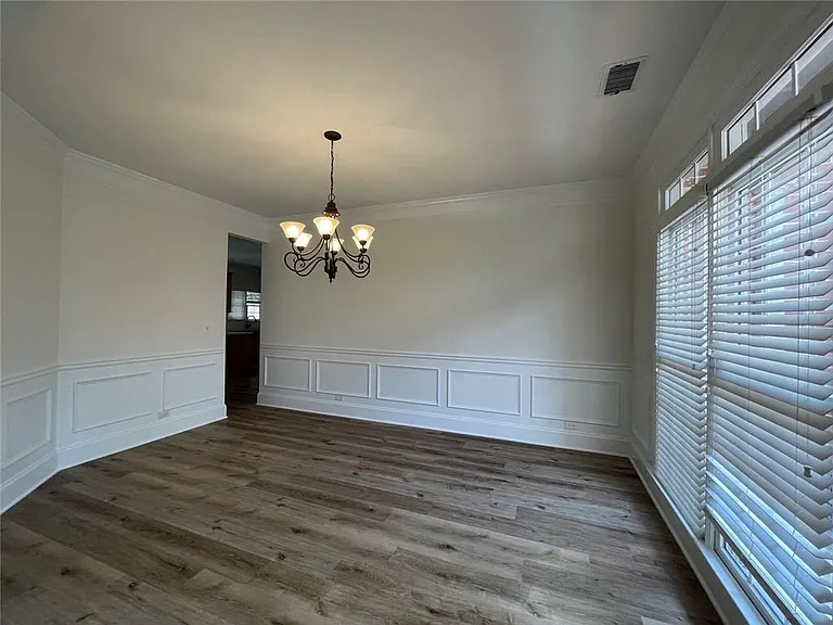 3730 Highcroft Cir — Photo 4