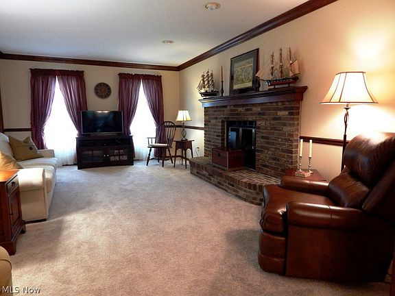 2nd image of 15951 Kingswood Ct
