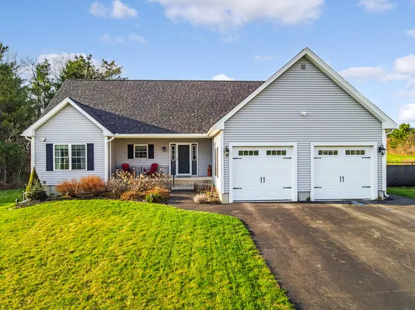 58 Fieldstone Drive, Augusta, ME 04330