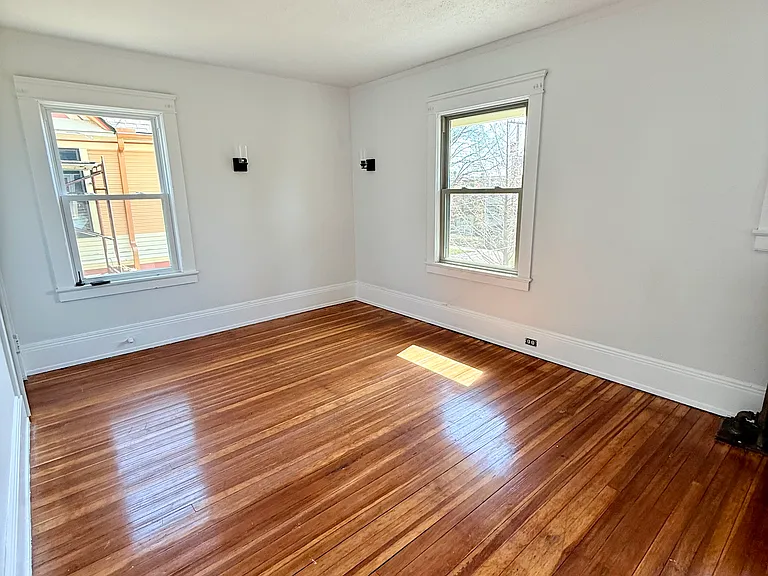 3100 Archwood Ave — Photo 32