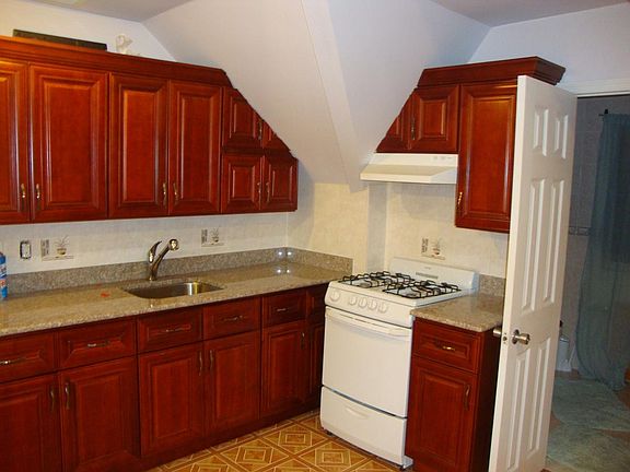 Combo kitchen cabinets.