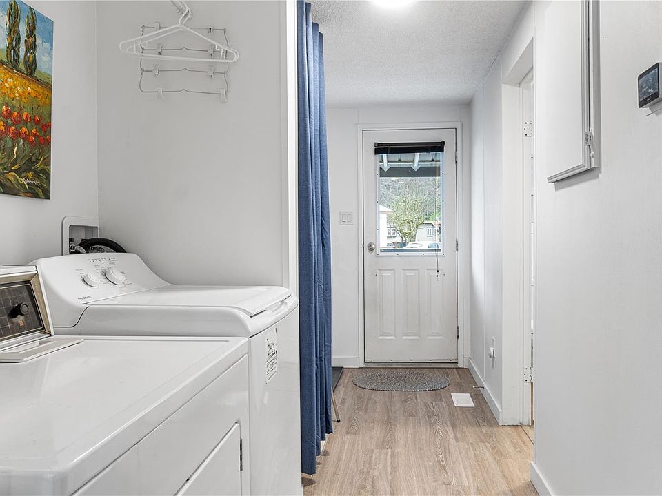 1st image of 3449 Hallberg Rd #26