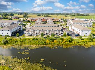 2383 Upland Rd, Hampshire, IL 60140