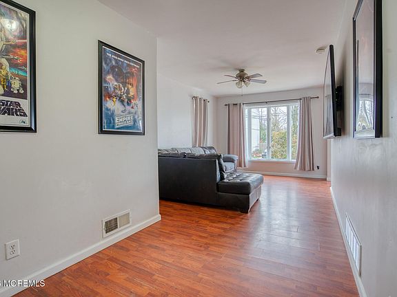 5th image of 138 3rd Street