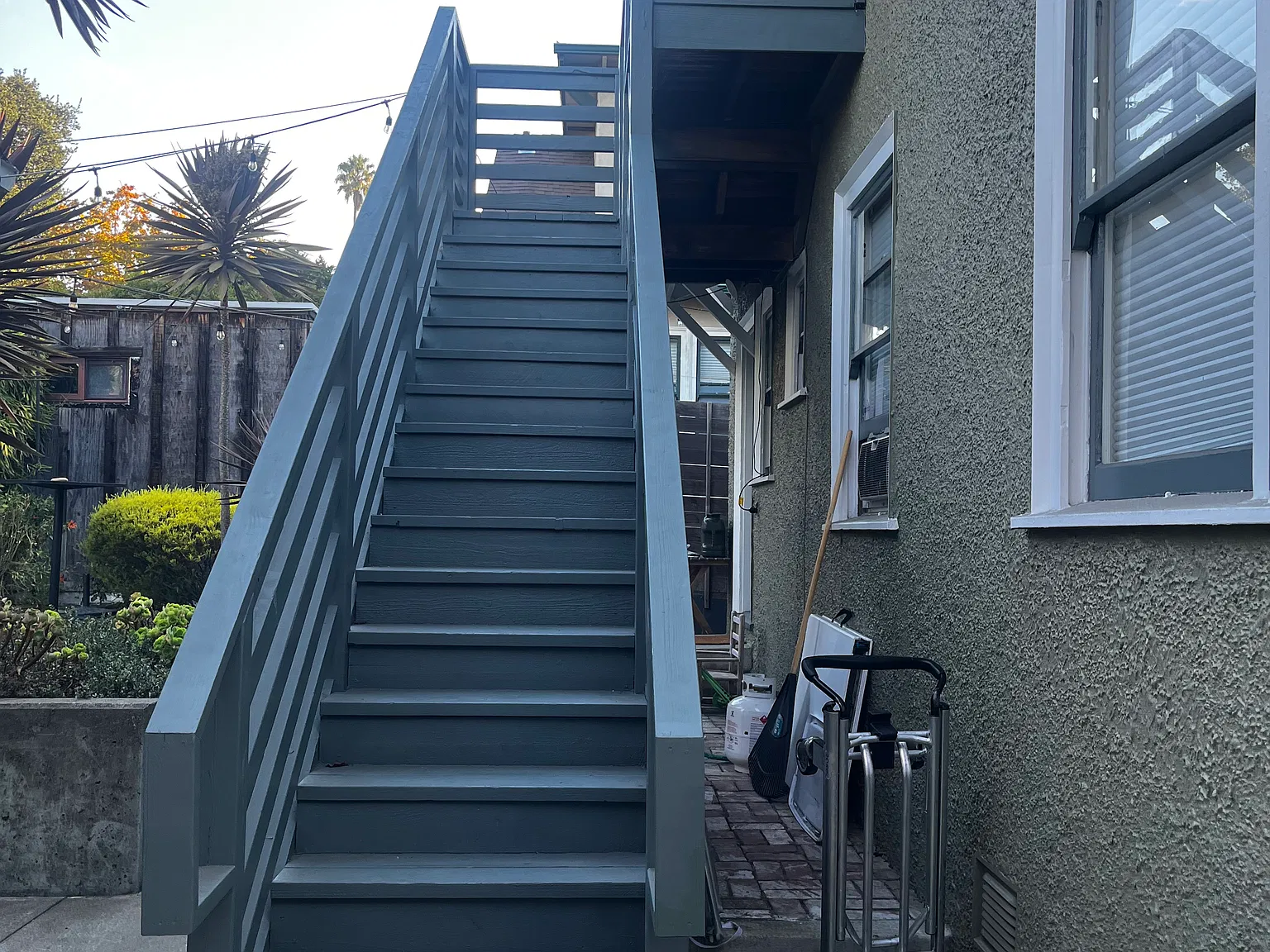 2 bed, 1000 sqft, $3,995 — Photo 2