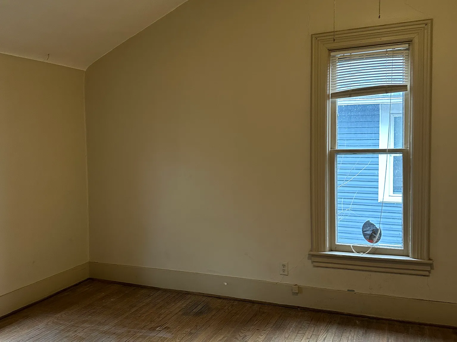 240 W Penn St — Photo 4