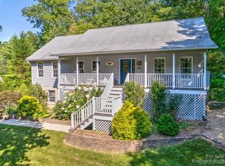 169 Hollywood Rd, Fairview, NC 28730