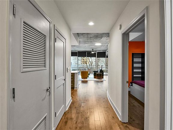 5th image of 950 W Peachtree St NW Unit 701