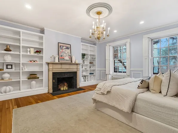 35 Mount Vernon St #1, Boston, MA 02108