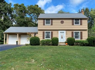 42 Michelle Dr, Rochester, NY 14617