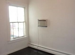 115 12th St SE APT 10, Washington, DC 20003