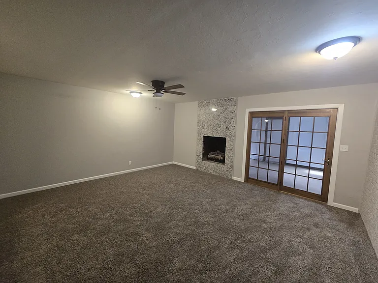 1303 Canterbury Blvd — Photo 6