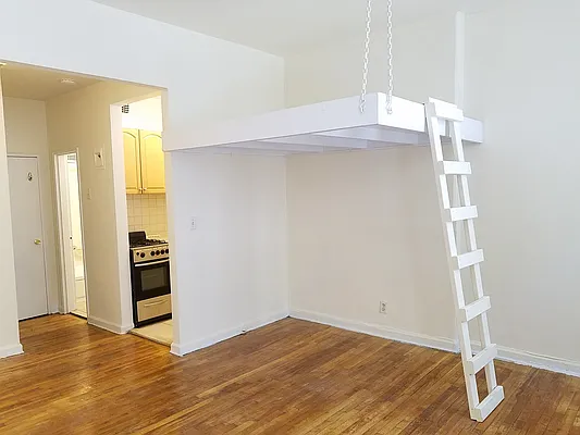 Rented by Corcoran | media 5