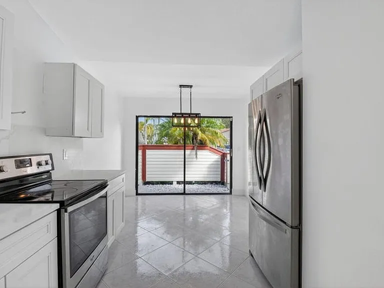 29 Fawlkland Cir — Photo 1