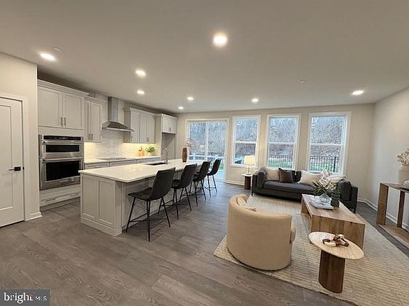 2nd image of LOT 7 Eighteen Grayson Ln