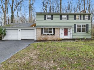 616 Shady Glen Cir, Webster, NY