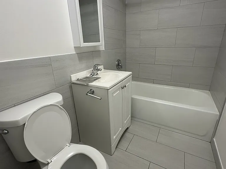 1302 Carol St #1A — Photo 6