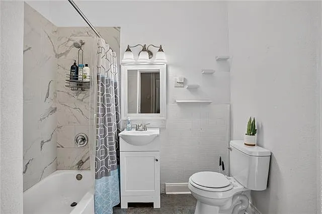 2655 Saint Ann St — Photo 14