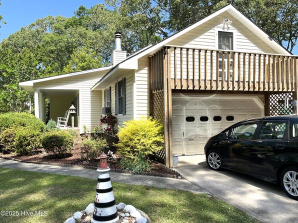 102 Baywood Court, New Bern, NC 28562